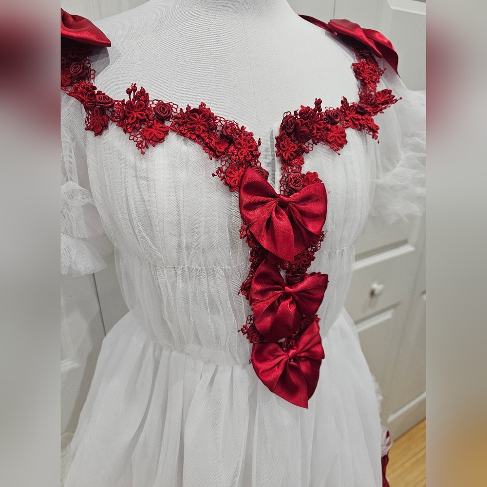 ~SOLD~ Dolls Kill Sugar Thrillz White Tulle Red Bow Winter Rose Mini Dress S - Picture 3 of 8